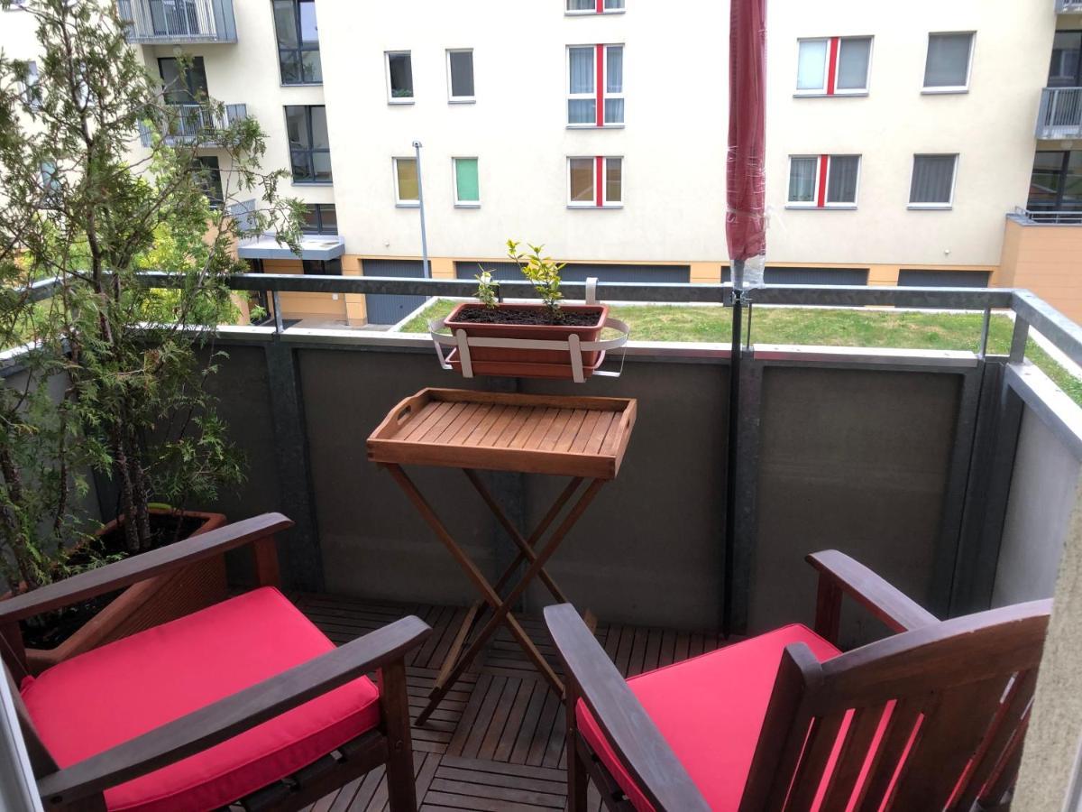 Richie Apartment Near Aquapark Prague Exterior photo